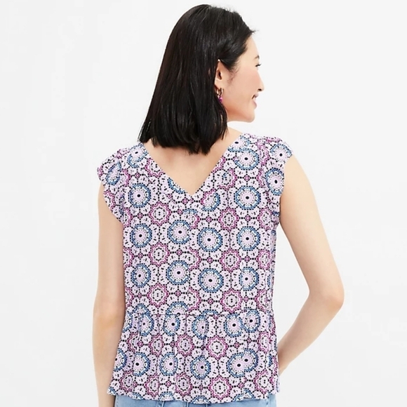 NWT LOFT Petite Mosaic Flutter Peplum Top S - Picture 2 of 11